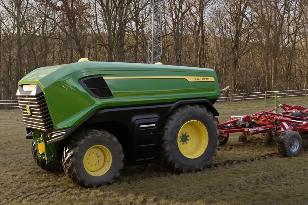 VIDEO | John Deere shows autonomous electric tractor - Future Farming