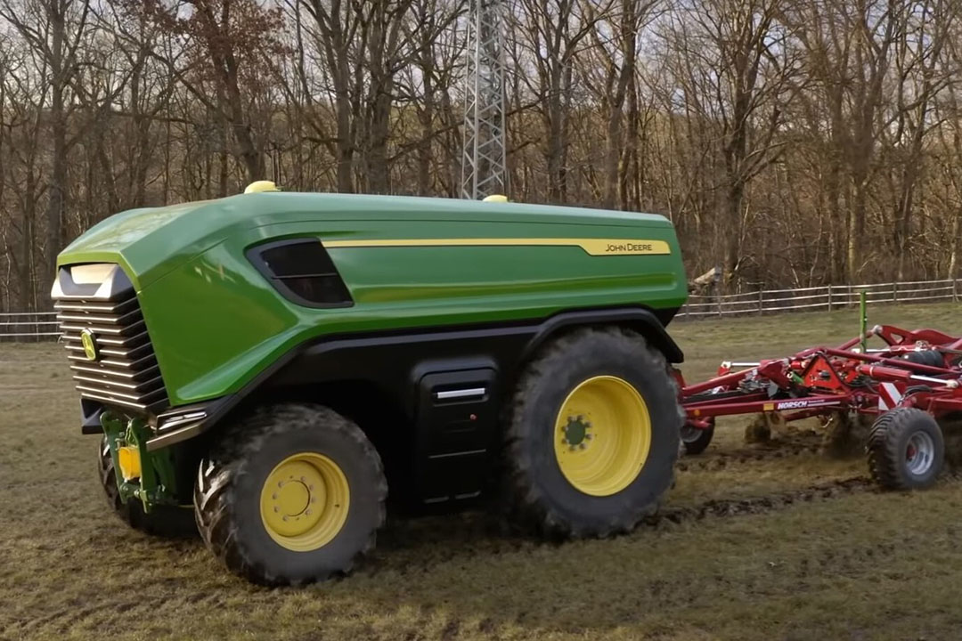 John Deere shows autonomous tractor Future Farming