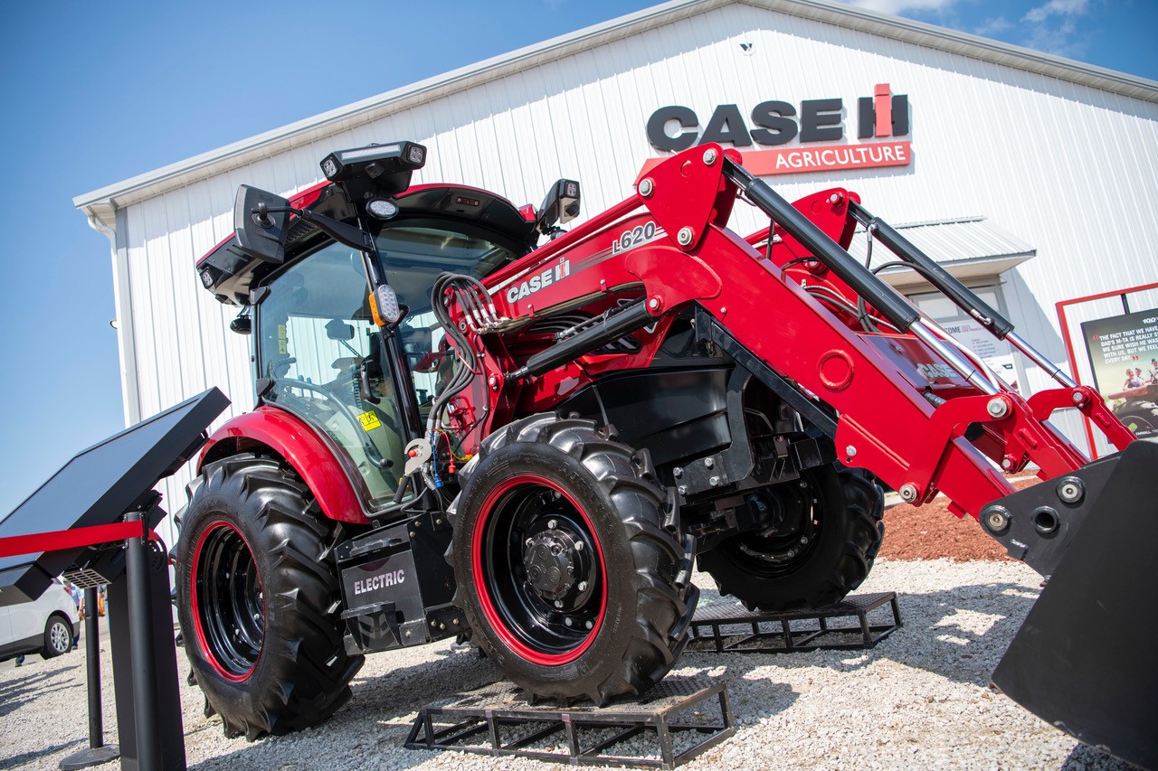 New fully electric tractor from Case IH: Farmall 75C Electric